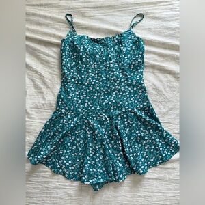 Floral romper size small